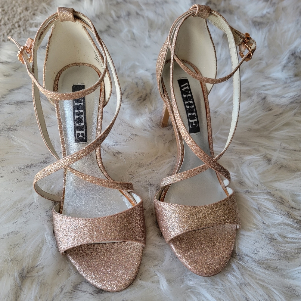 High heels - Picture 3 of 6